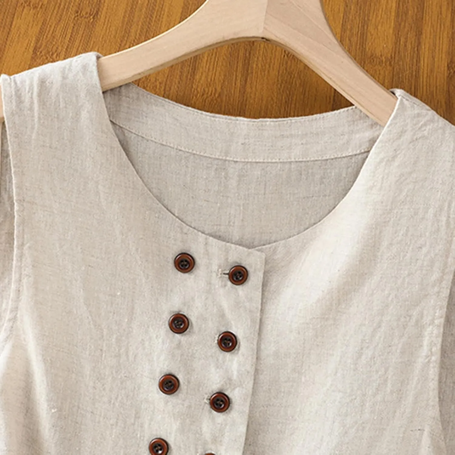 Tank Tops for Women Trendy Casual Flowy Sleeveless Button Crew Neck Solid Top with Pocket Summer 2025 Vacation Tank